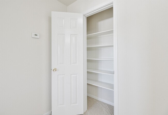 Building Photo - 6614 Halcyon Days Dr