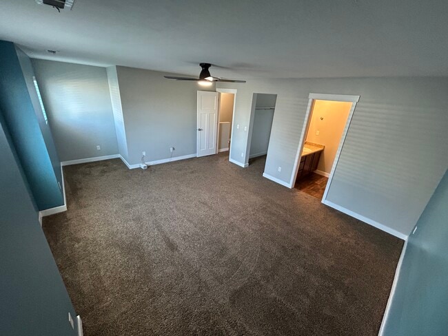 Building Photo - 14369 S Oakfield Way