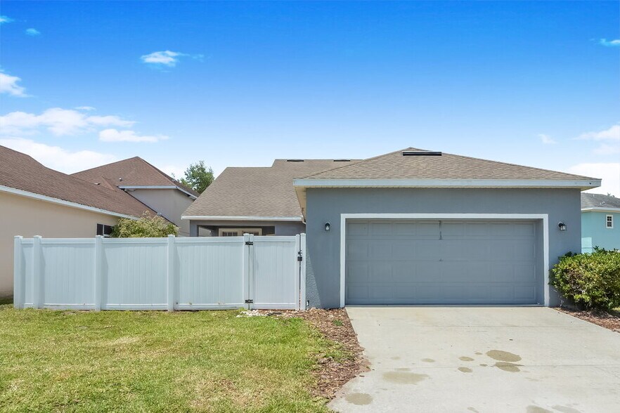 Building Photo - 3303 Primrose Willow Dr