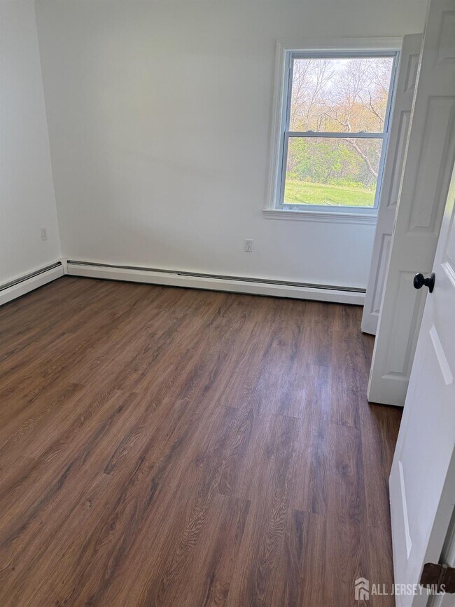 Building Photo - 80 Gates Rd