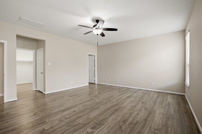 Building Photo - 11103 Avery Oaks Ln