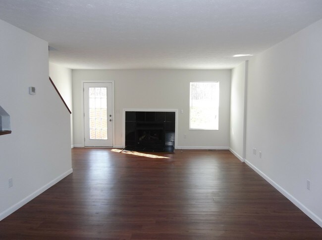 Building Photo - 1812 Athens Dr