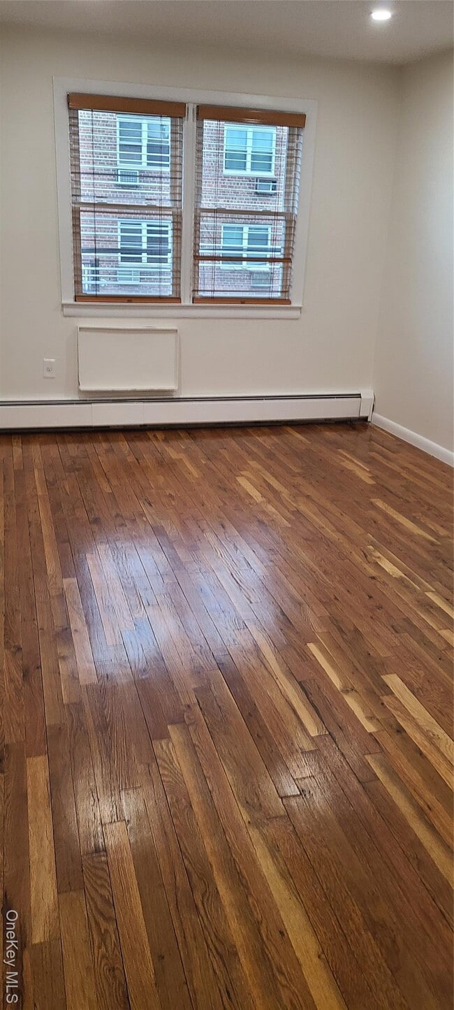 Building Photo - 61-25-61218 218th St