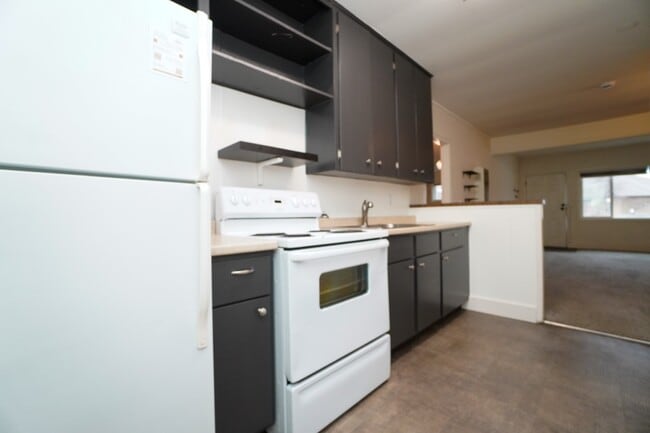 Building Photo - 4203 W Kootenai St