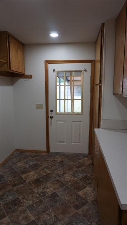 Building Photo - 107 N Elm Springs Rd