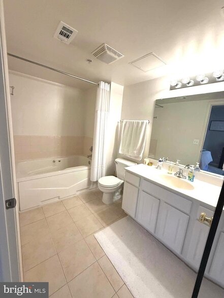 Building Photo - 3830 9th St N