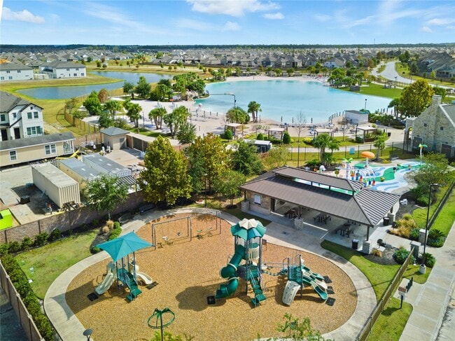 Building Photo - 15846 Weston Ridge Dr