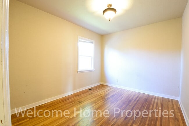 Building Photo - Great 3 Bedroom Home Close to WWU