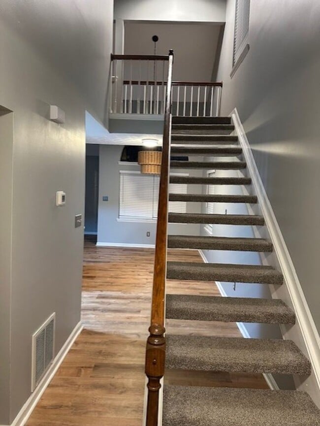 Building Photo - BEAUTIFUL FULLY RENOVATED Townhouse, 2 BR, 2 Bath, Carport & Deck; Pets Ok!