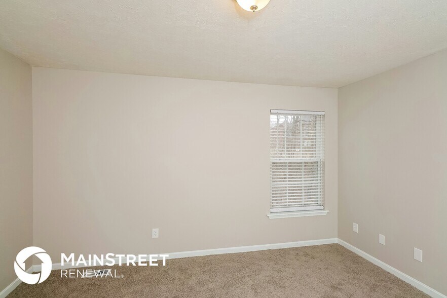 Building Photo - 6526 Bridle View Cir