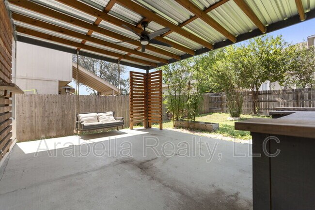 Building Photo - 6931 Quail Branch