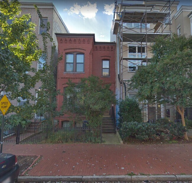 Mount Vernon Square 424 M St NW Washington DC 20001 Apartment Finder