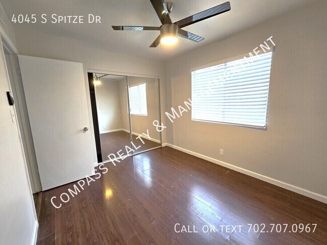 Building Photo - 4045 S Spitze Dr