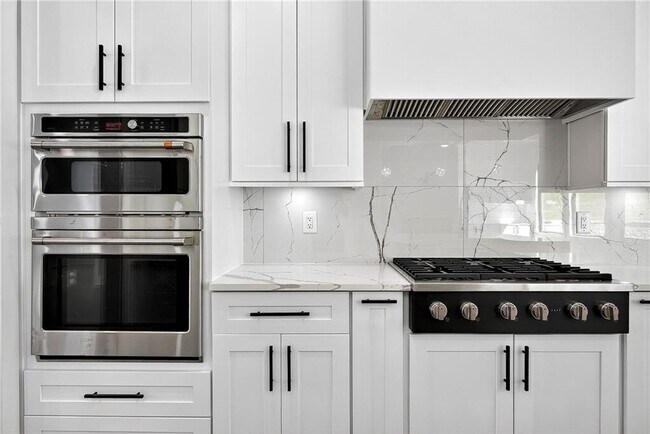 Building Photo - 150 Rocky Rdg Wy