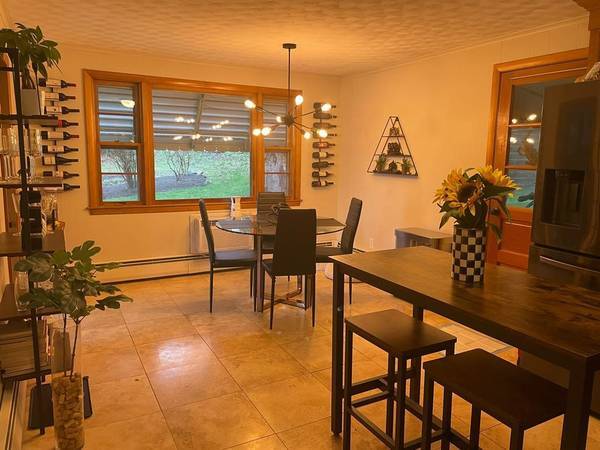 Building Photo - 40 Winneconnett Rd