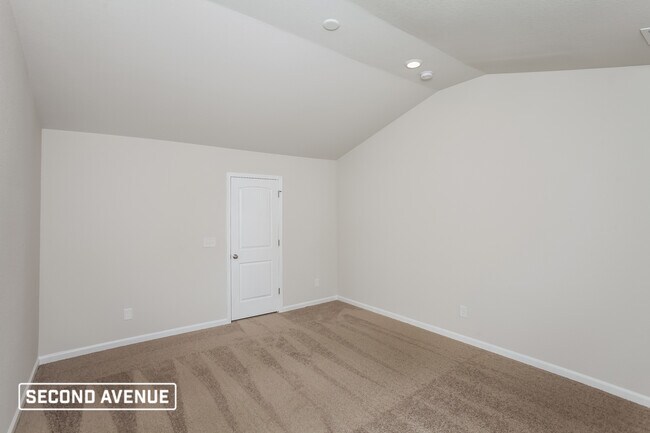 Building Photo - 340 Sundew Rd