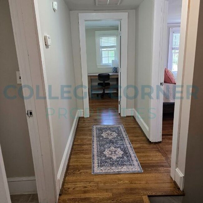 Building Photo - 139 Rosedale Cir