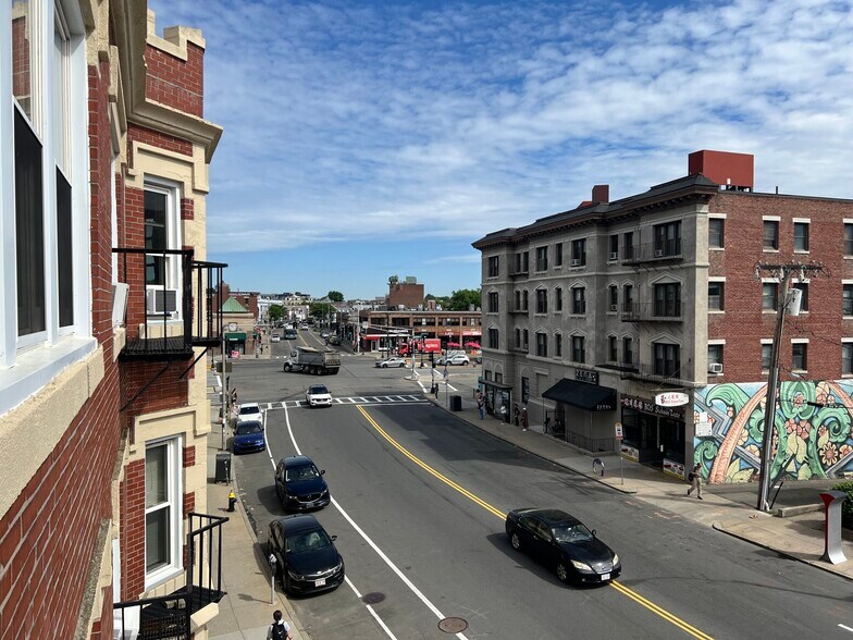 Building Photo - 215A Harvard Ave
