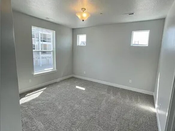 Building Photo - 938 W Coral Charm Way