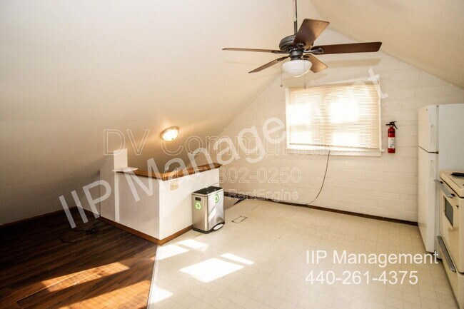 Building Photo - 2671 E 130th St