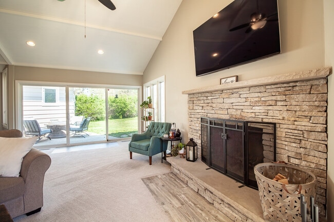 Building Photo - 597 Nash Rd