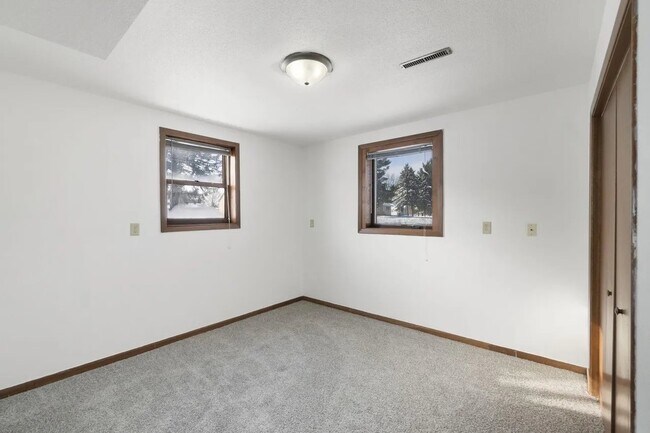 Building Photo - 608-610-610 Martin Rd