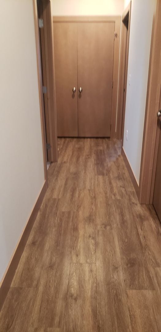 Building Photo - 1404 E 6th St