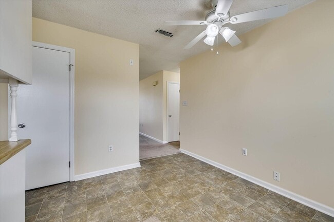 Building Photo - 125 Cyndee Cir