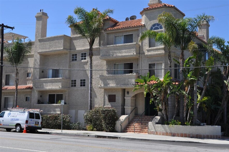 Building Photo - 4821 Sepulveda Blvd