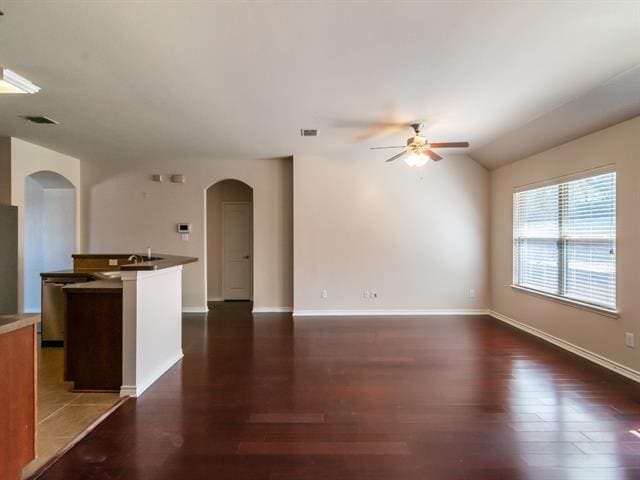 Building Photo - 472 Northbrook Ave