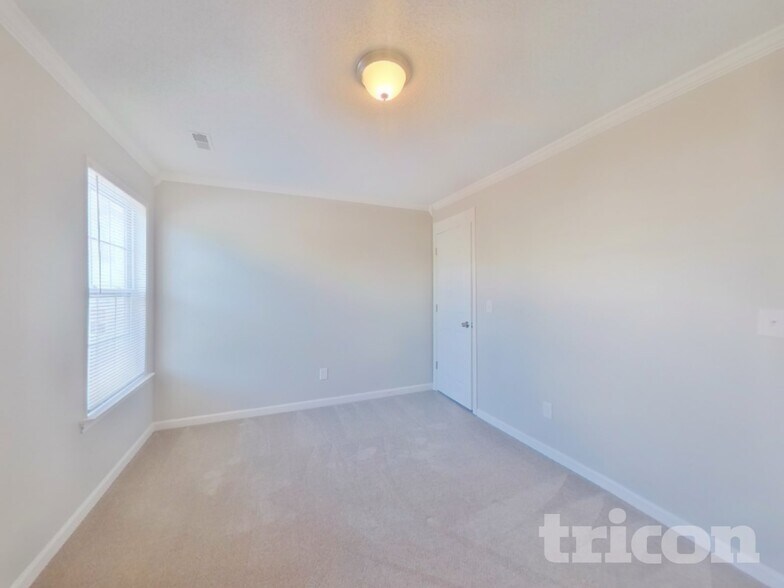 Building Photo - 2251 Wexford Way