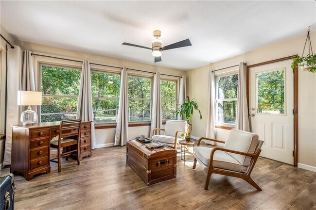 Building Photo - 1 Penzance Dr