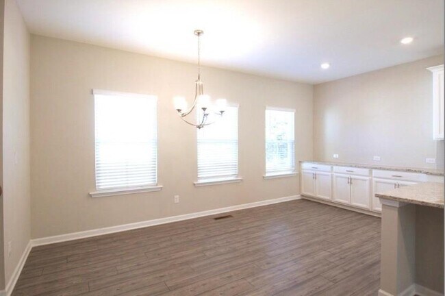Building Photo - 2237 Pink Hawthorn Dr