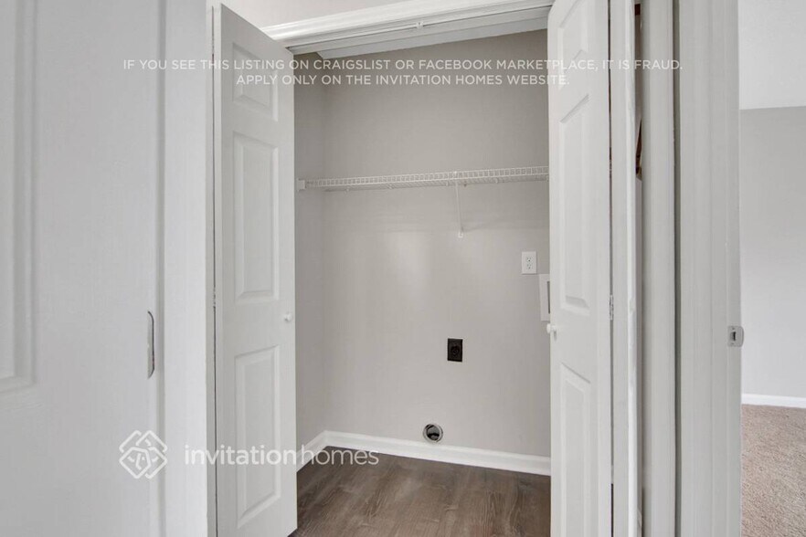 Building Photo - 5601 Rudolph Ct