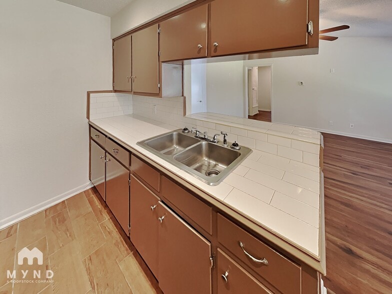 Building Photo - 5204 Regency Cove