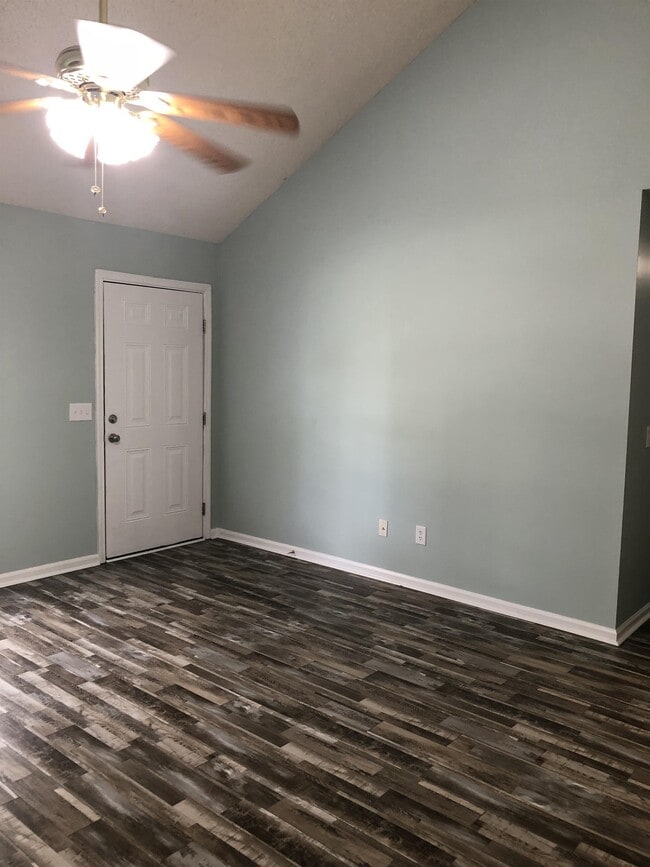 Building Photo - 663 Windward Dr