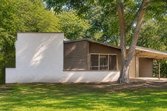 Building Photo - 1340 State Rd S-29-278