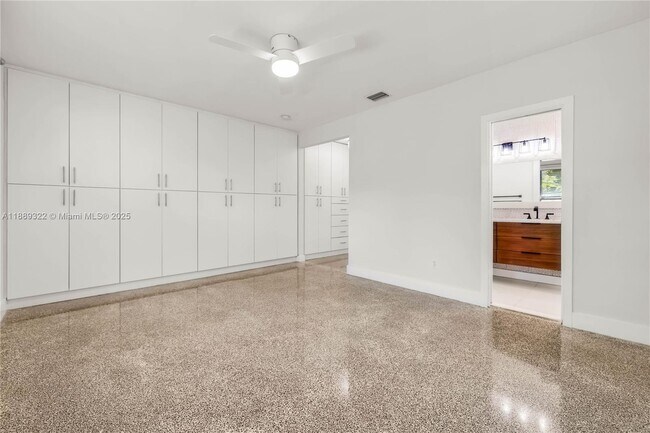 Building Photo - 454 NE 93rd St