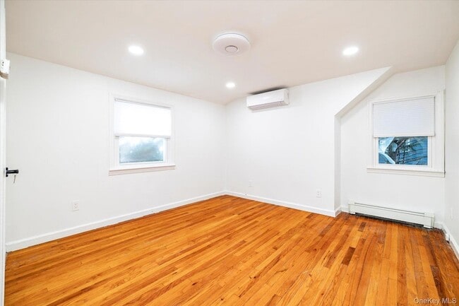 Building Photo - 5 Prospect St