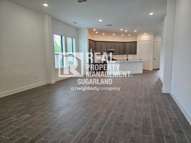 Building Photo - Move-In Ready Home in Sienna with Resort Amenities