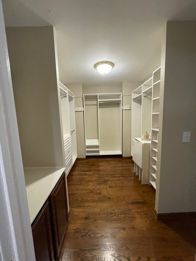 Building Photo - 4 N Tower Rd