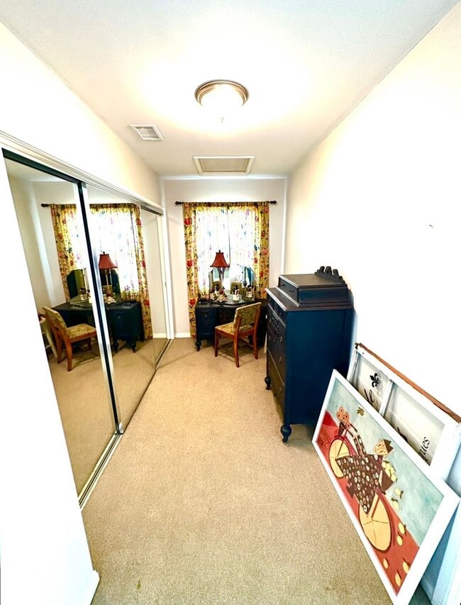 Building Photo - 3 Bedroom 2 Bathroom Lakewood House with Private Backyard down the street from Lakewood High School