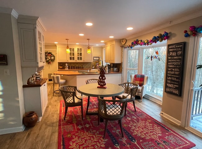 Building Photo - 10614 Samaga Dr