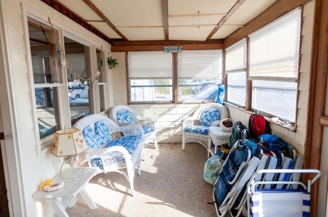 Building Photo - 226 Ocean Blvd