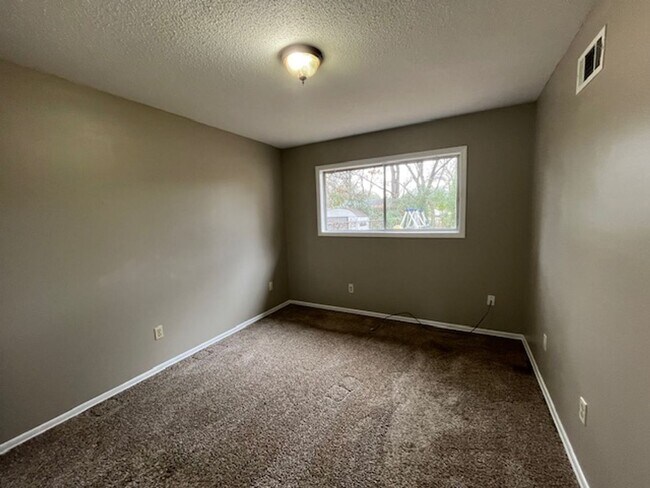 Building Photo - Renovated 3 Bedroom 1 Bath Home for Rent! with Detached Garage!