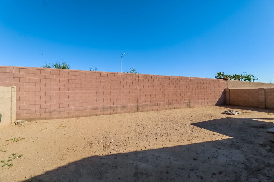 Building Photo - 7316 W Glass Ln