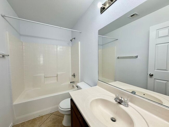 Building Photo - 884 Blue Rosalie Pl