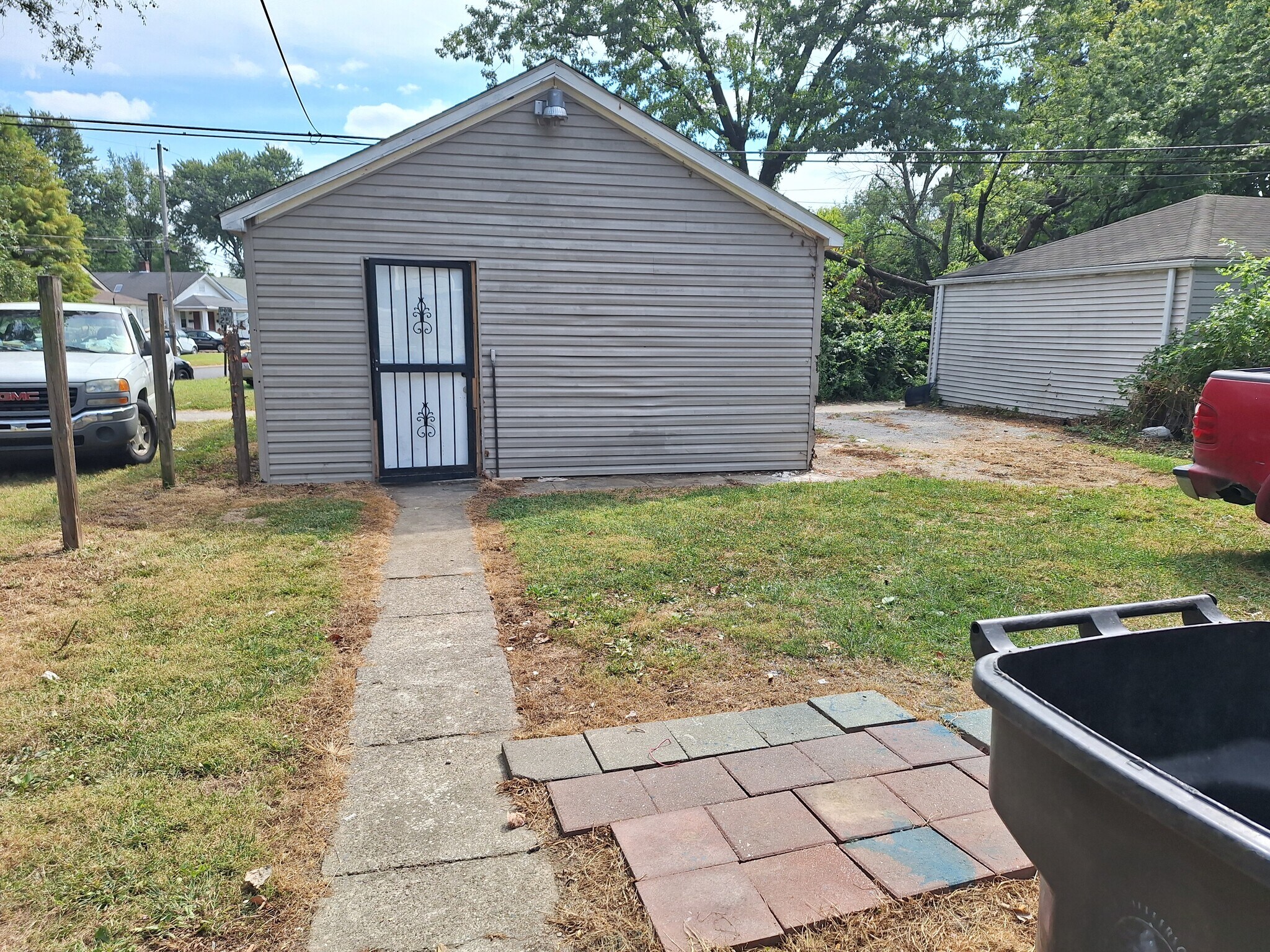 Building Photo - 2305 7th Street Rd