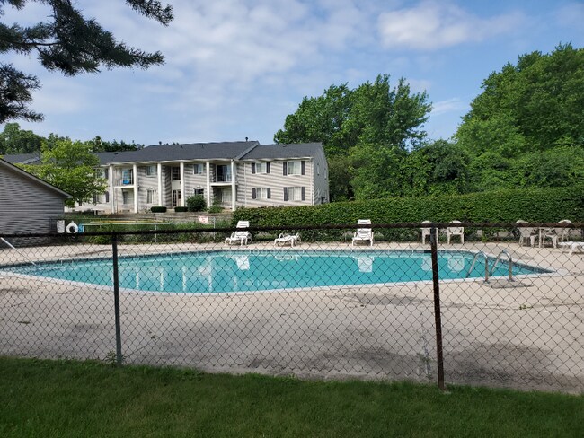 Building Photo - 31993 W 12 Mile Rd