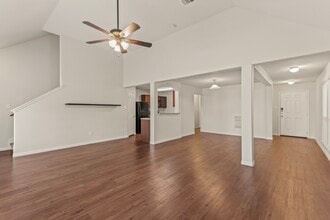 Building Photo - 15434 Bammel Oaks Ct